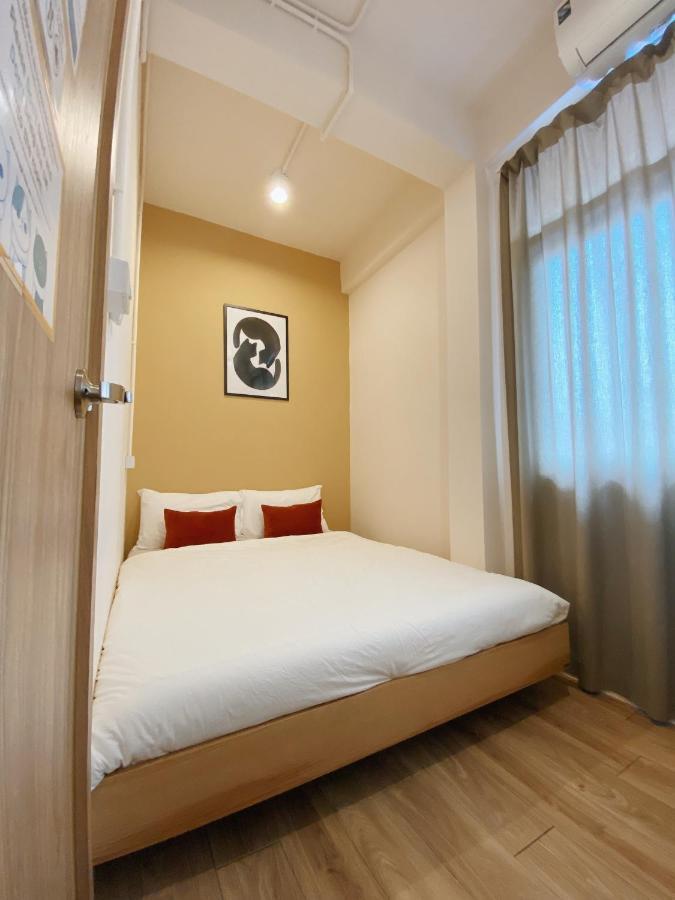 Ben&Pooh Hostel Bangkok Exterior foto